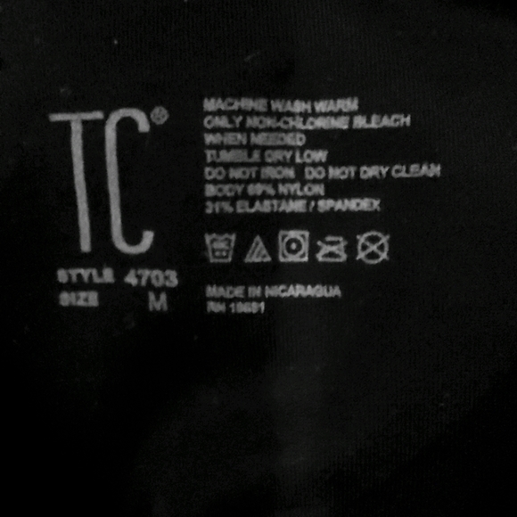 NWOT- BLACK TC SHAPING & SMOOTHING ADJ STRAPS SLIP - Picture 15 of 16